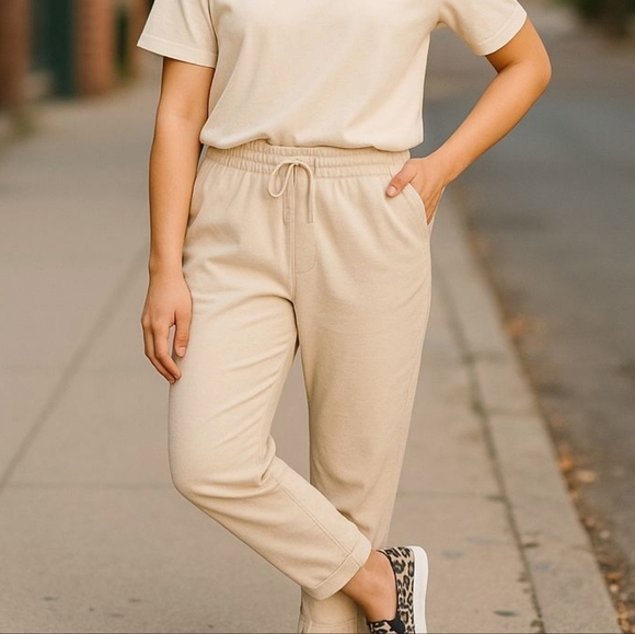 Steve Madden Cheetah Print Slip on sneakers.  Size 8 - Picture 1 of 12